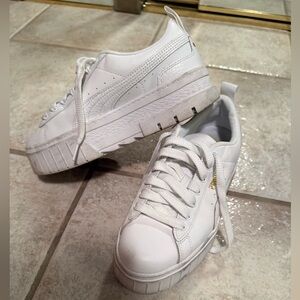 Authentic Puma Women's Mayze platform Sneakers